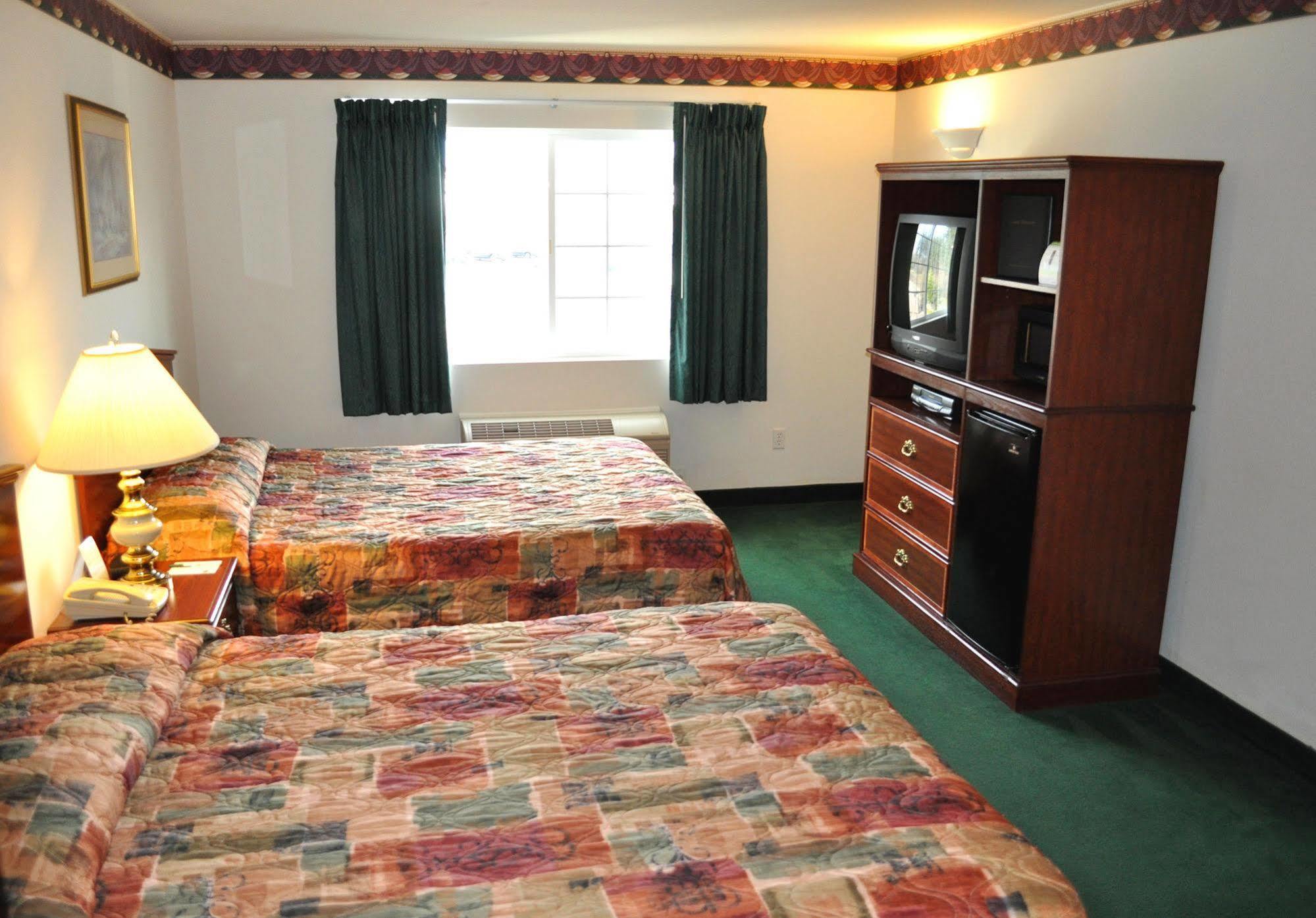 Fairbridge Inn & Suites Dupont Εξωτερικό φωτογραφία