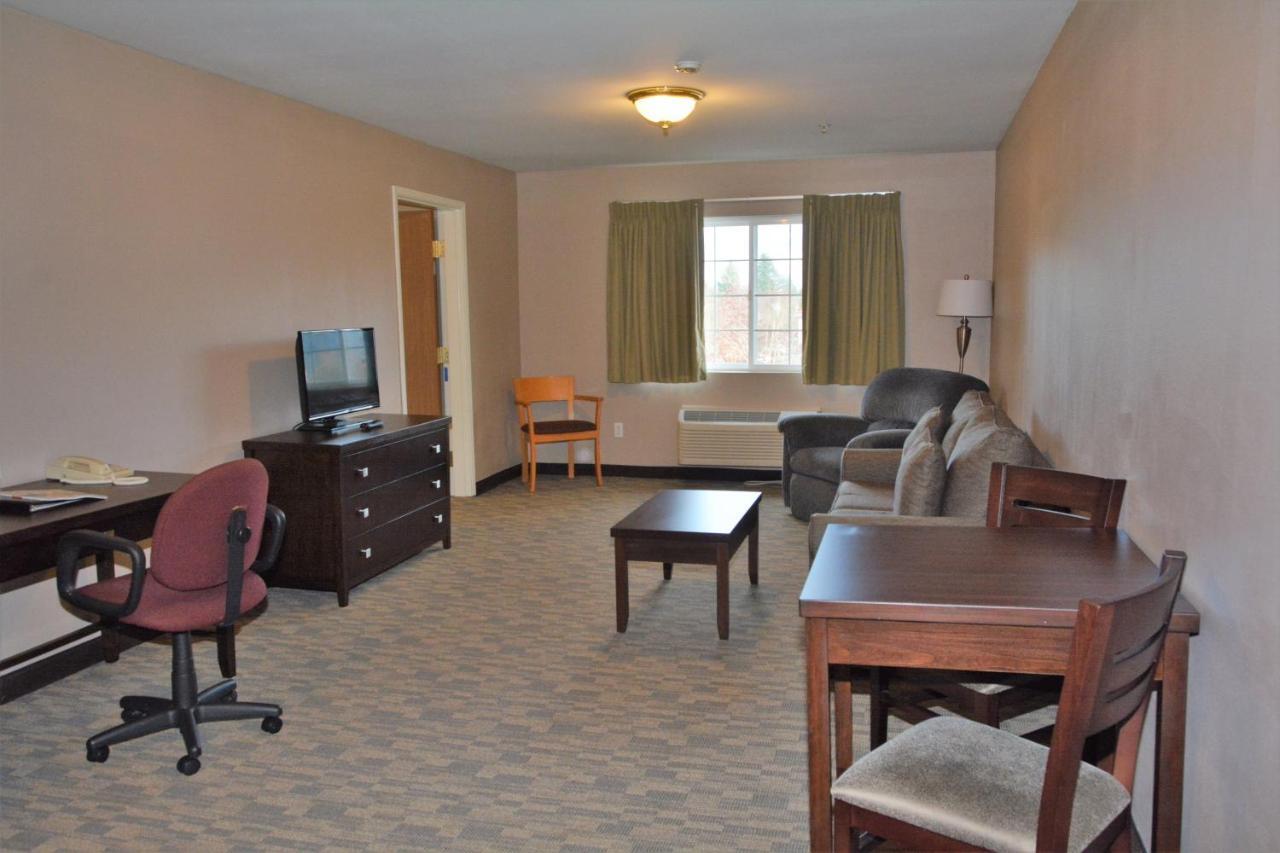 Fairbridge Inn & Suites Dupont Εξωτερικό φωτογραφία
