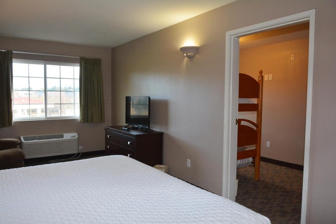 Fairbridge Inn & Suites Dupont Εξωτερικό φωτογραφία